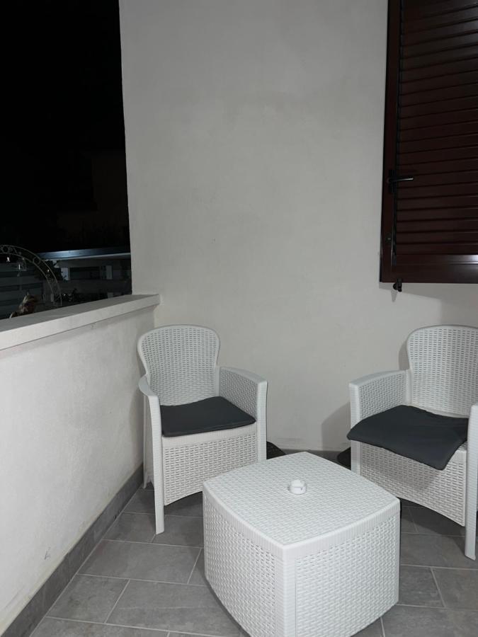 A Due Passi Da Hotel Formia Bagian luar foto